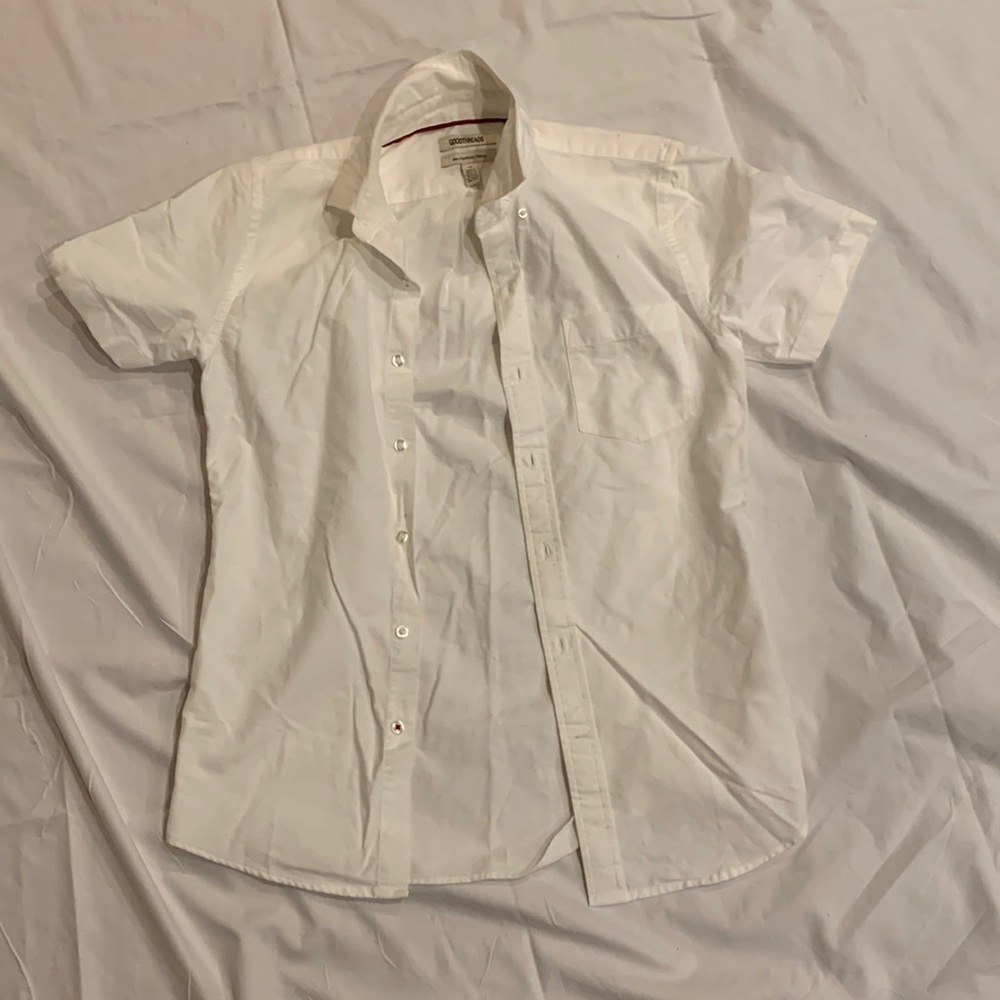 Great condition with no stains, rips or tears